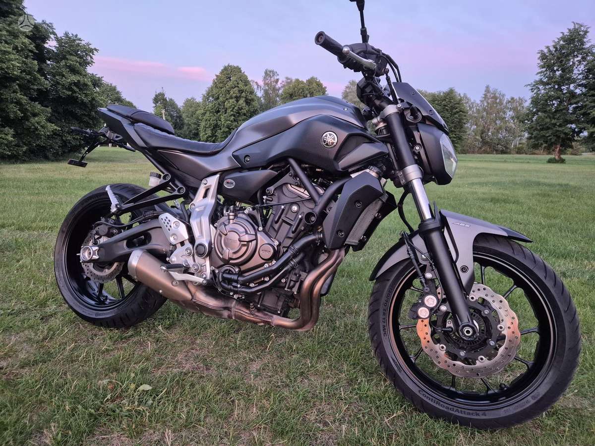 Yamaha MT 07 700cc, street / classic