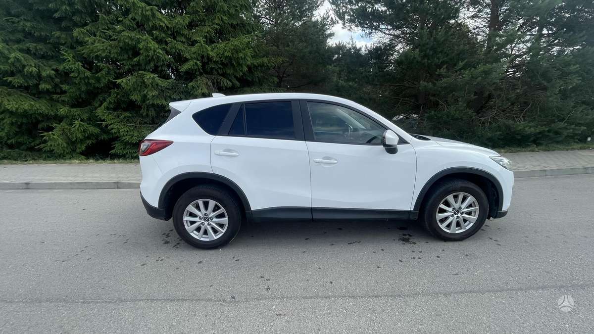 Mazda CX-5, 2.2 l., off-road / crossover