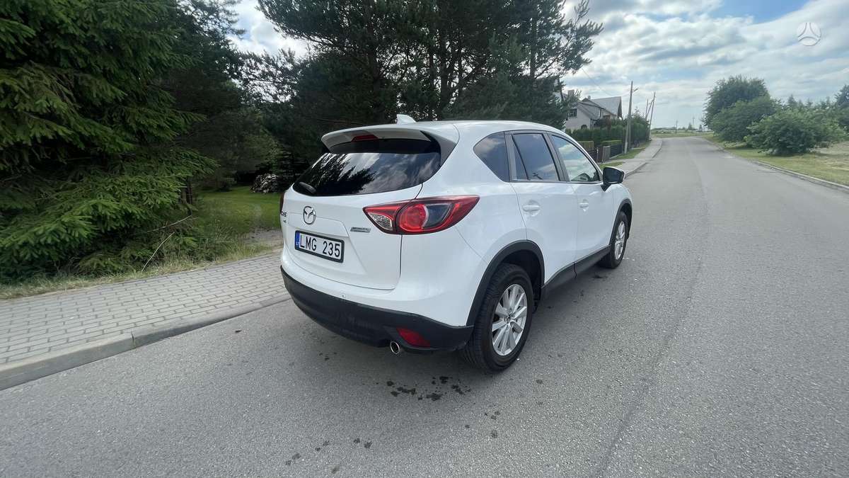 Mazda CX-5, 2.2 l., off-road / crossover