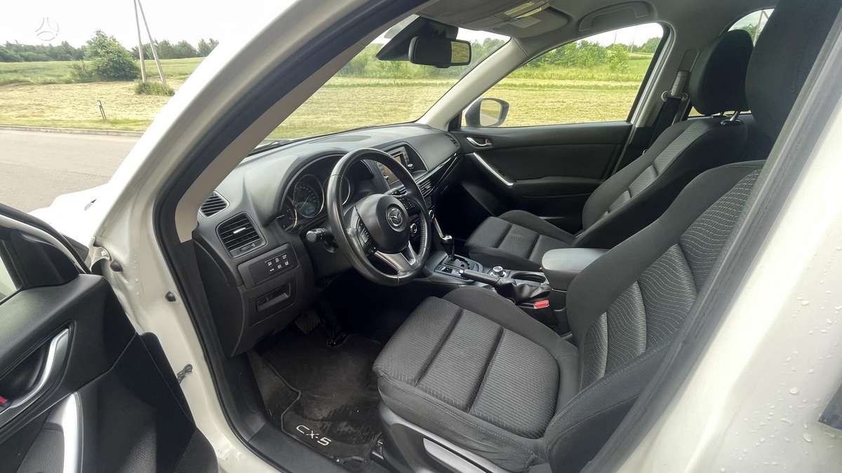 Mazda CX-5, 2.2 l., off-road / crossover