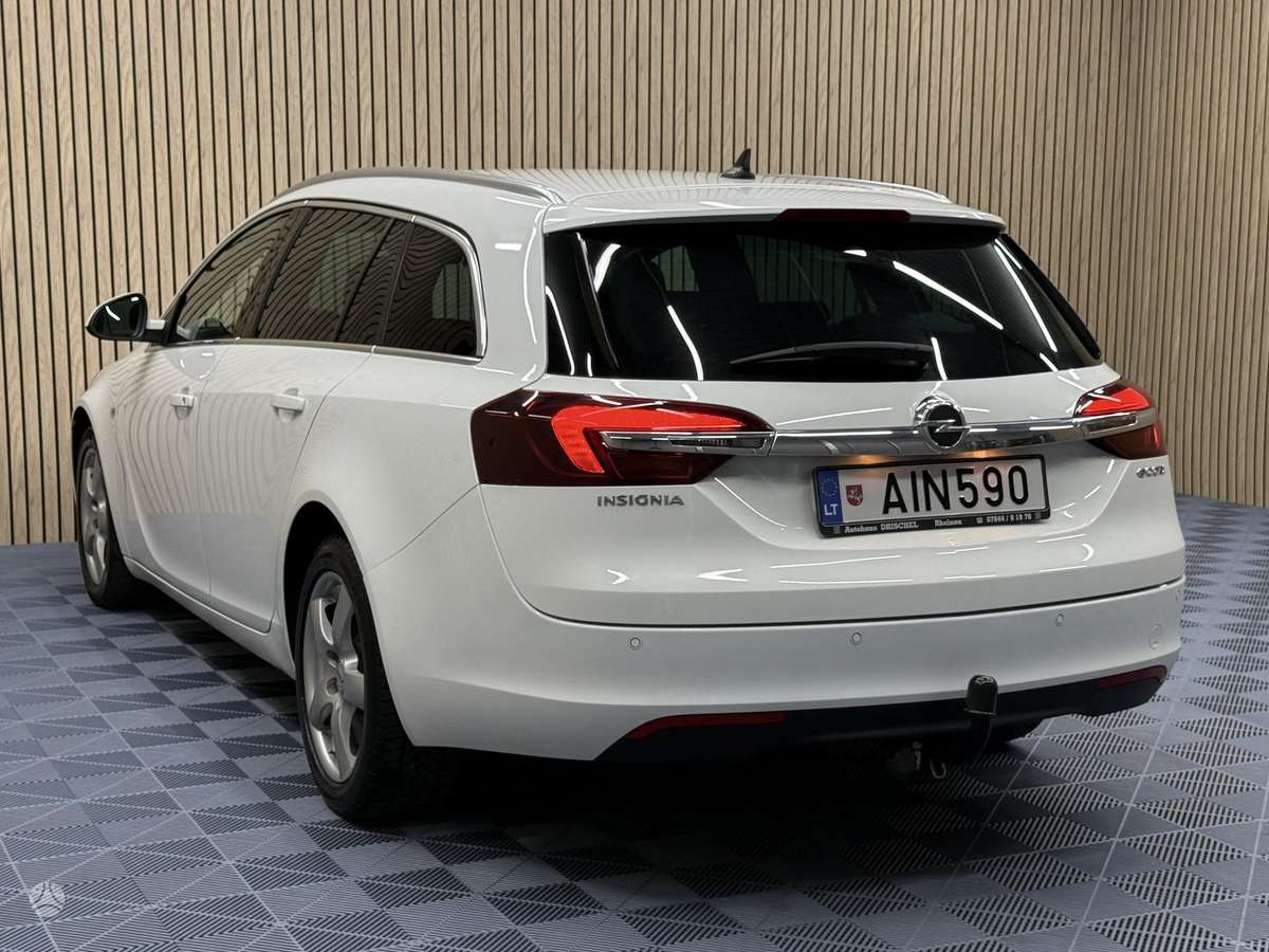 Opel Insignia, 2.0 l., universalas