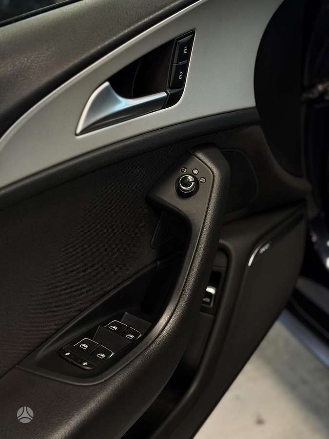 Audi A6, 2.0 l., Седан