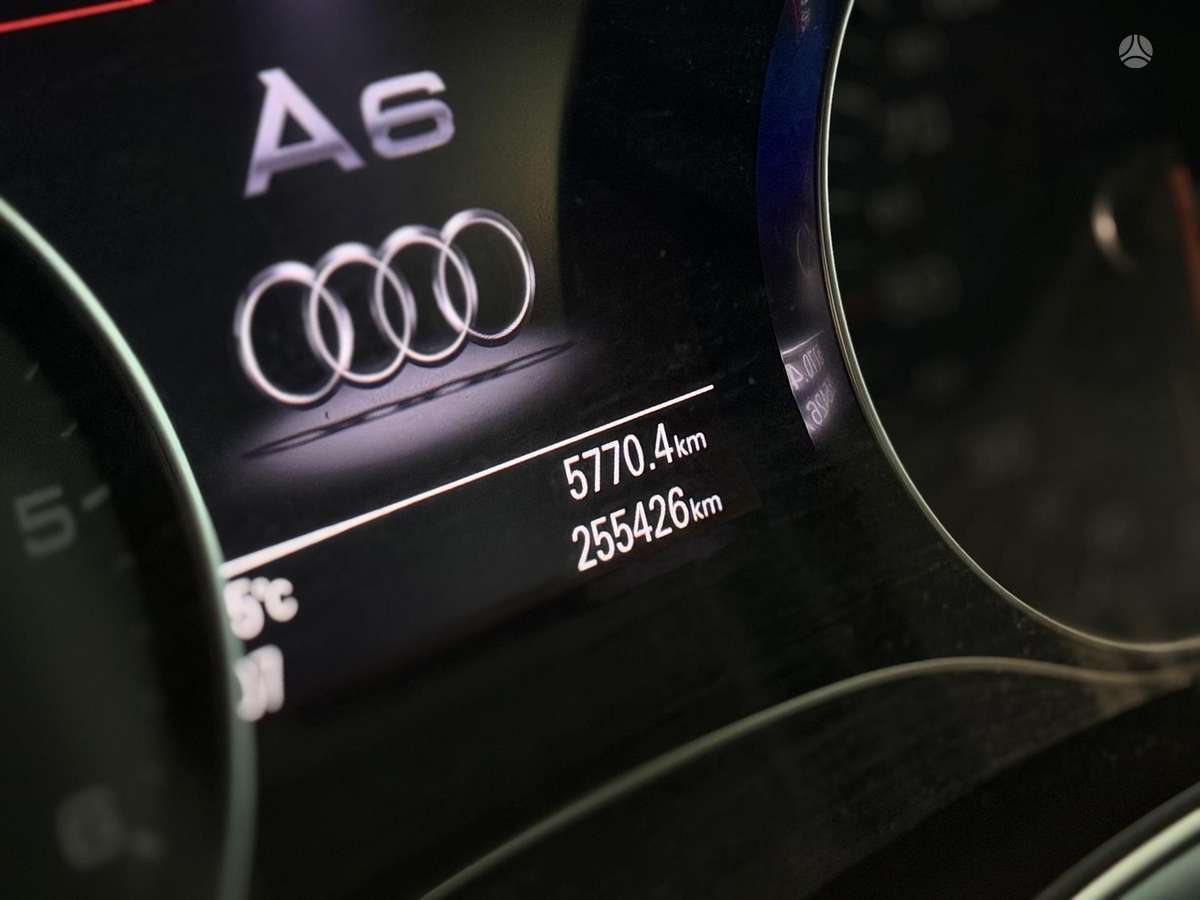 Audi A6, 2.0 l., Седан