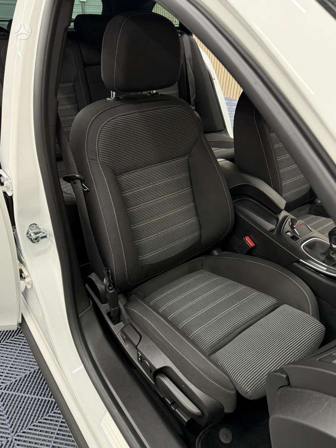Opel Insignia, 2.0 l., universalas