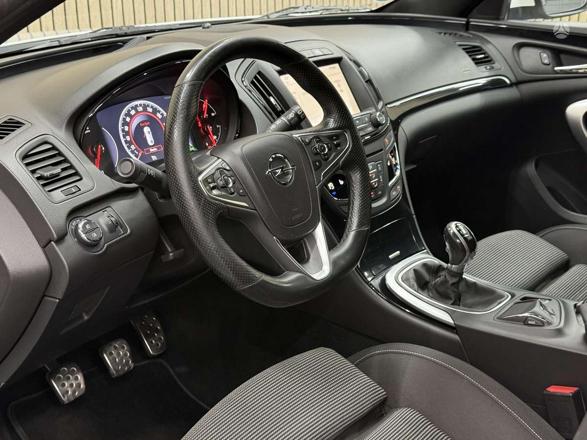 Opel Insignia, 2.0 l., universalas