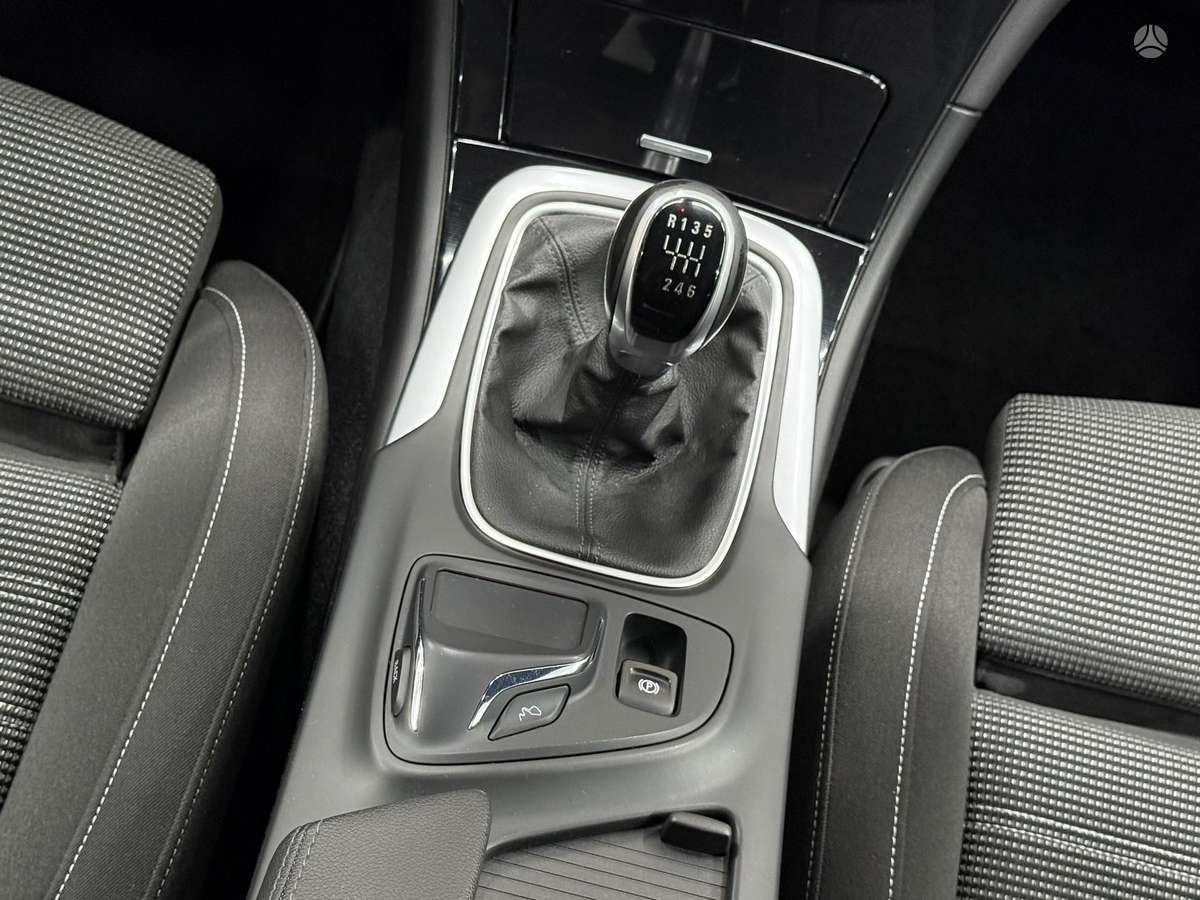 Opel Insignia, 2.0 l., universalas