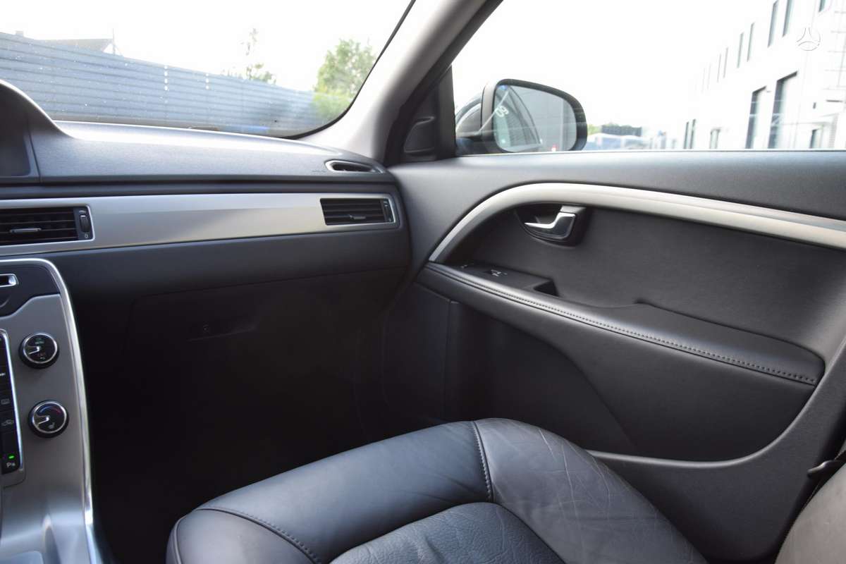 Volvo V70, 1.6 l., Универсал