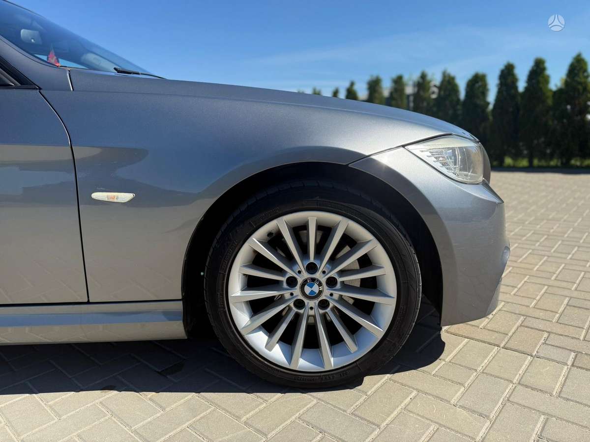 BMW 320, 2.0 l., Седан