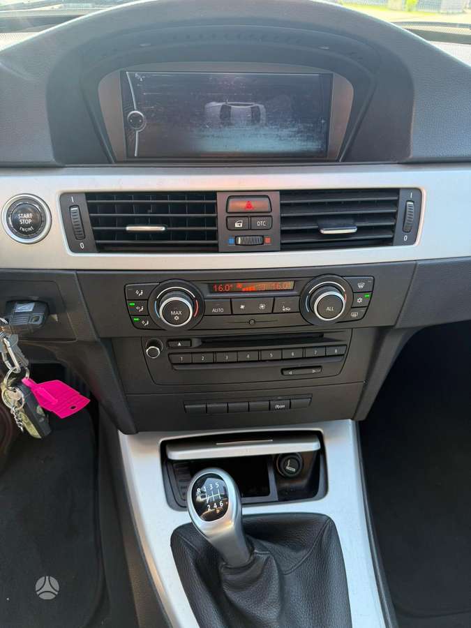 BMW 320, 2.0 l., sedanas
