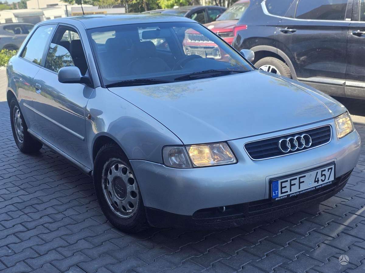 Audi A3, 1.6 l., hatchback