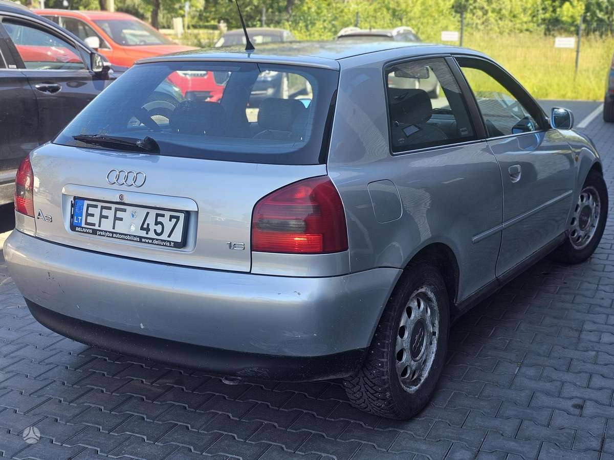 Audi A3, 1.6 l., hatchback