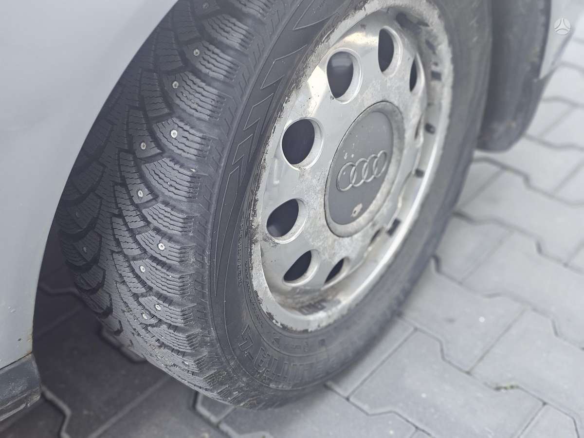 Audi A3, 1.6 l., Хэтчбек