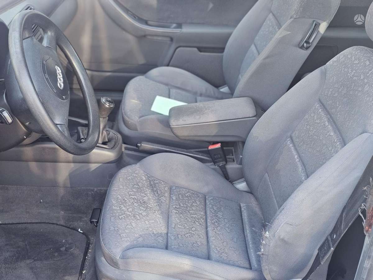 Audi A3, 1.6 l., hatchback
