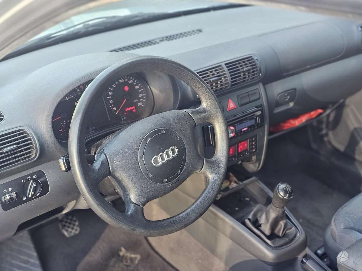 Audi A3, 1.6 l., hatchback