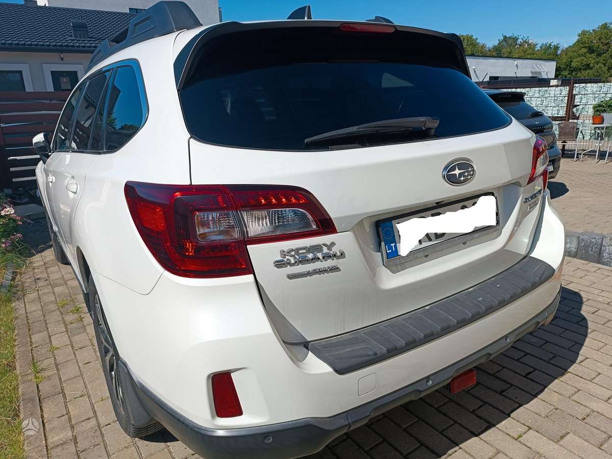 Subaru Outback, 2.5 l., off-road / crossover
