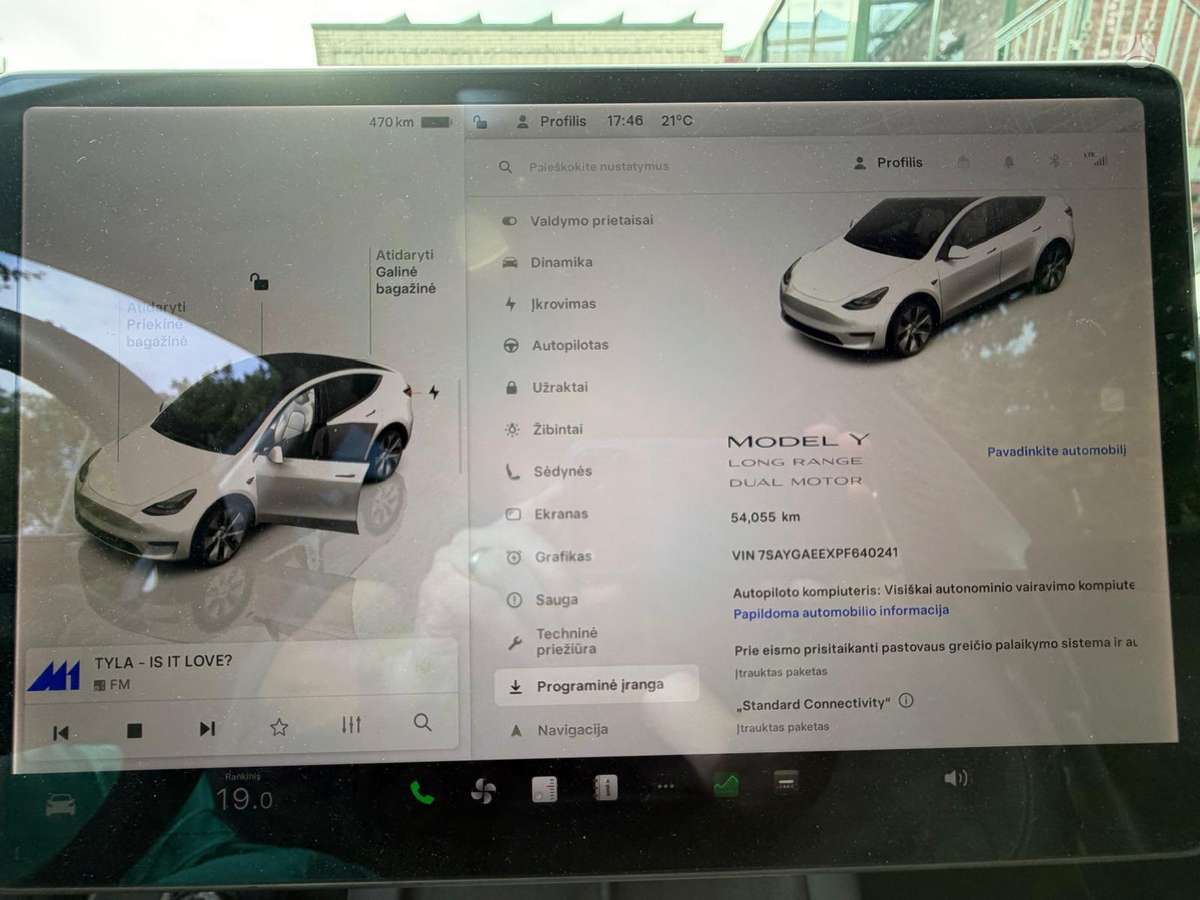 Tesla Model Y, Хэтчбек
