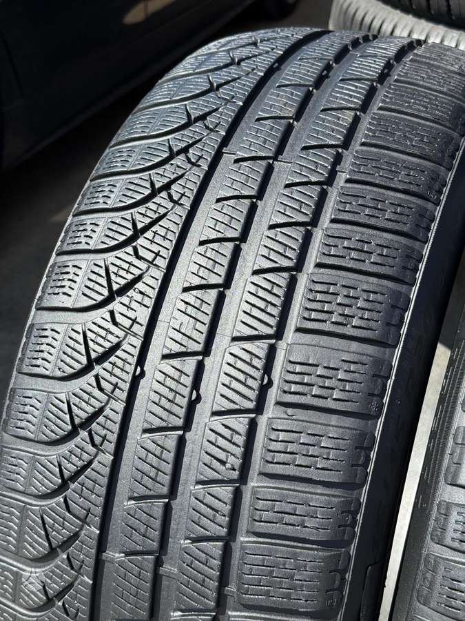 Pirelli P Zero, всесезонные 245/45 R20