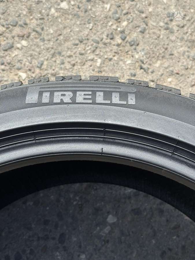 Pirelli P Zero, зимние 245/45 R20
