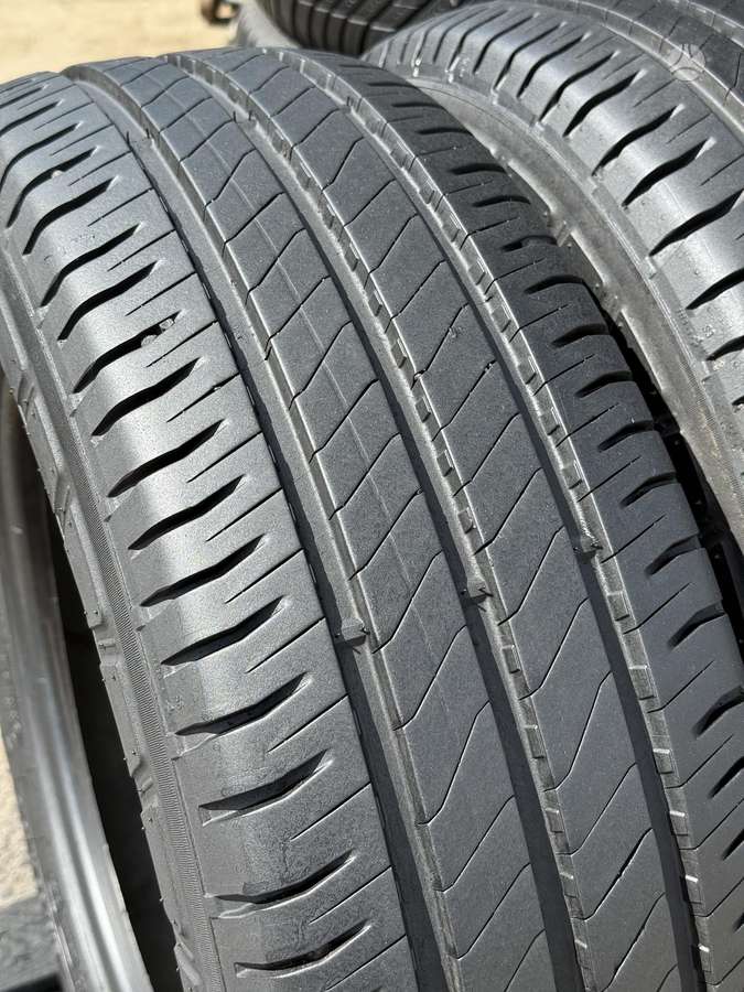 Michelin AGILIS 3, summer 215/65 R16
