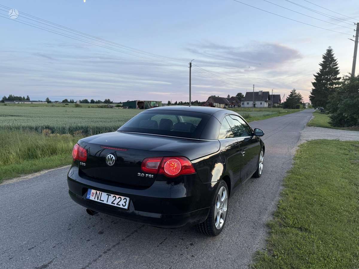 Volkswagen Eos, 2.0 l., convertible