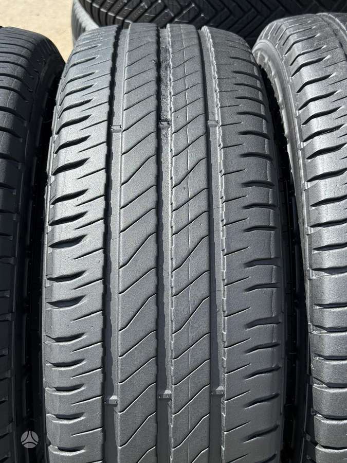 Michelin AGILIS 3, summer 215/65 R16