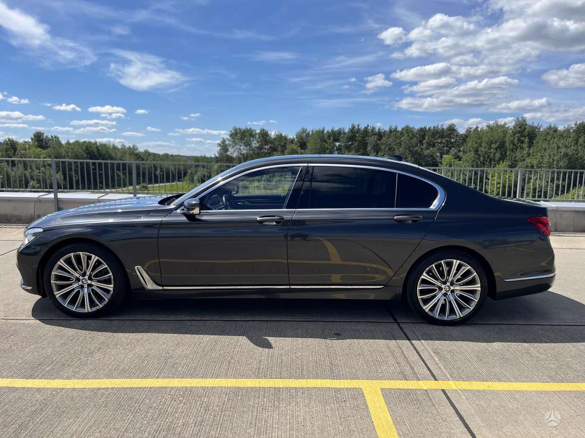 BMW 730, 3.0 l., Седан