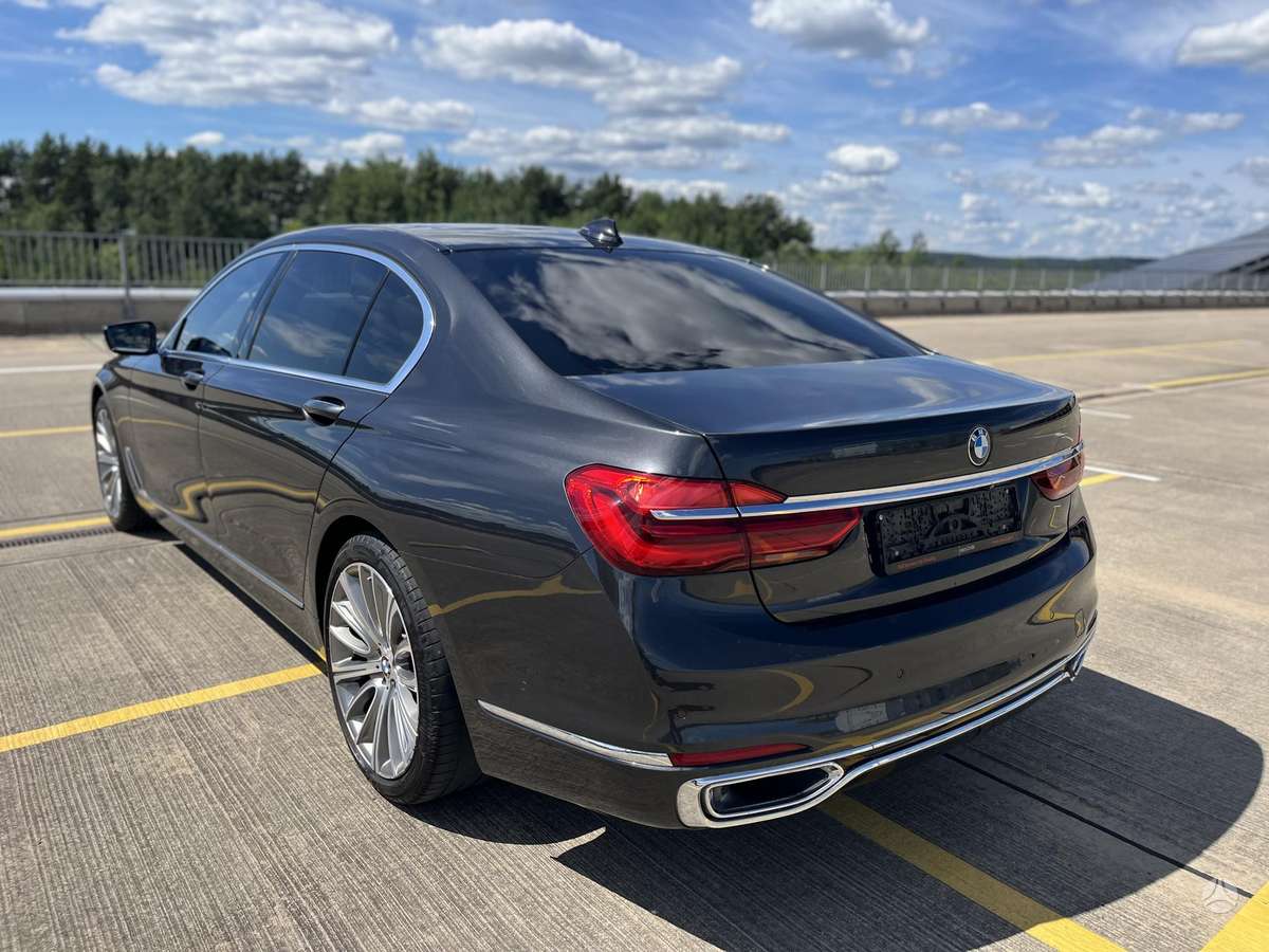 BMW 730, 3.0 l., Седан