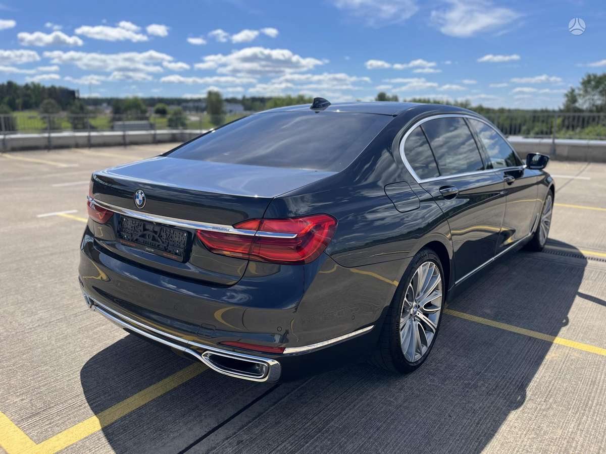 BMW 730, 3.0 l., Седан