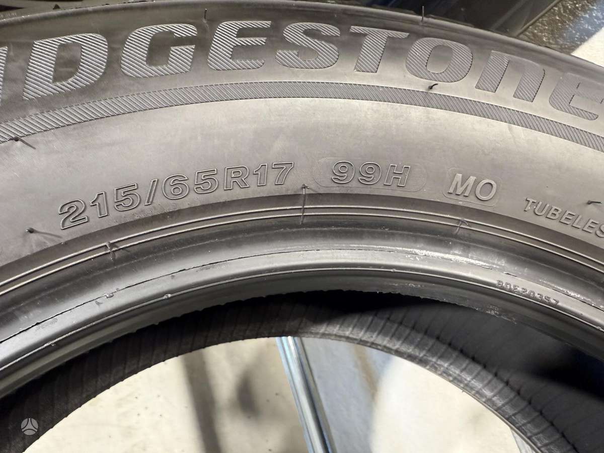 Bridgestone Blizzak lm001, winter 215/65 R17