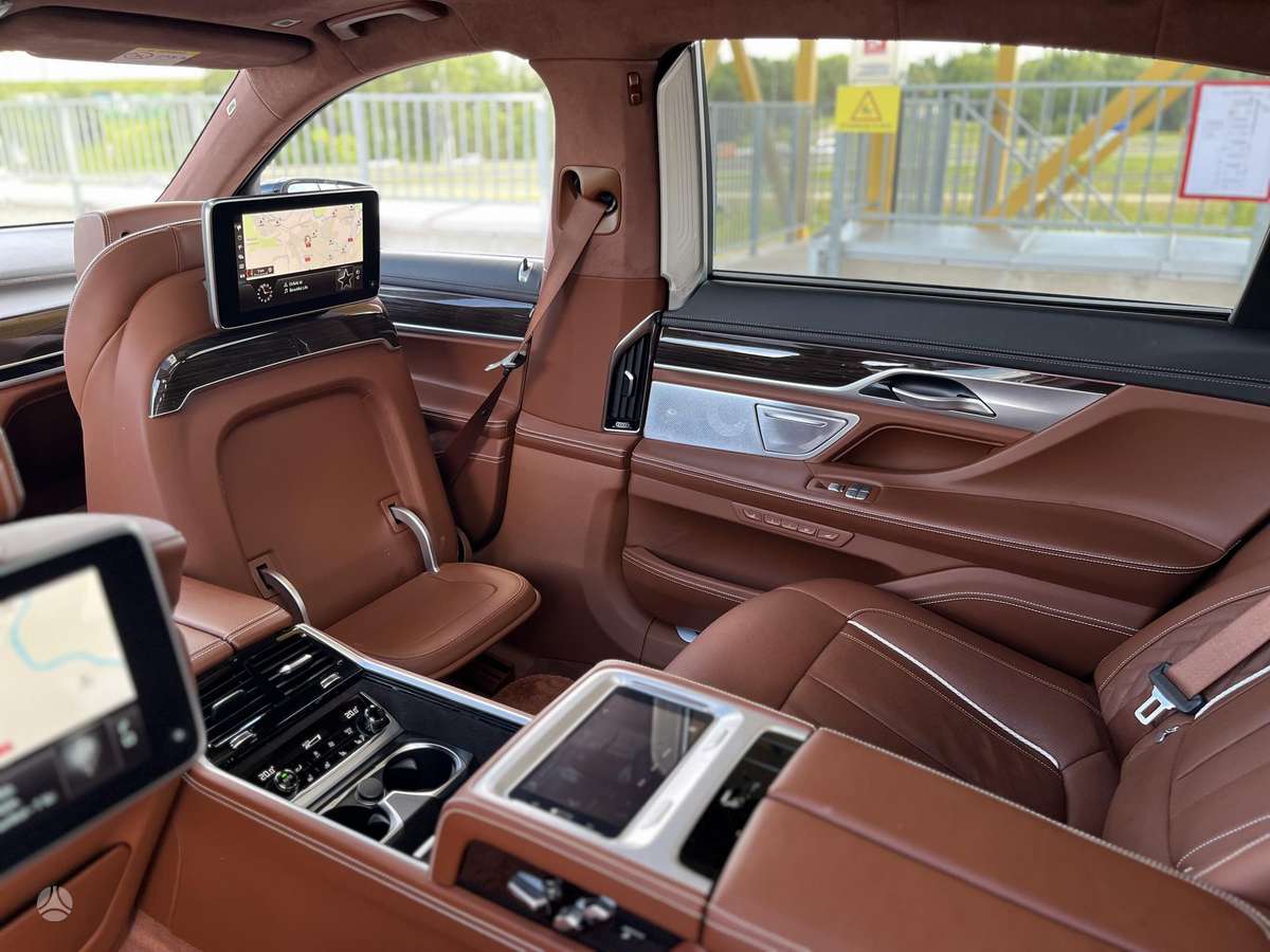BMW 730, 3.0 l., Седан