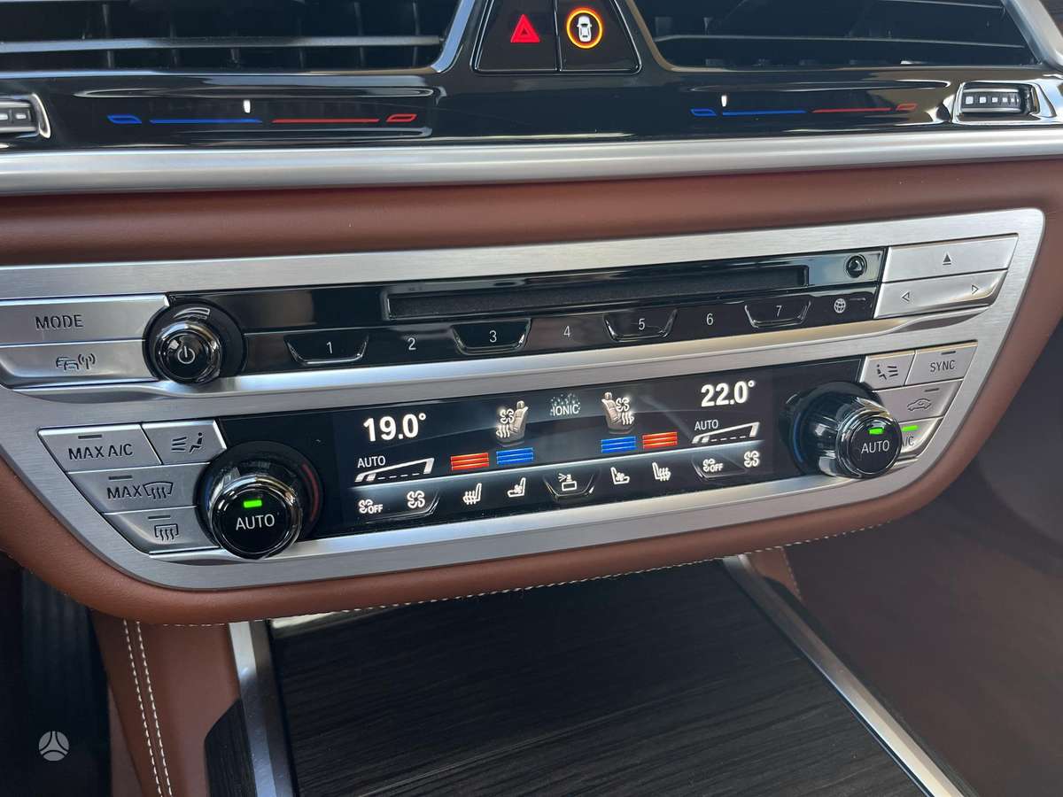 BMW 730, 3.0 l., Седан