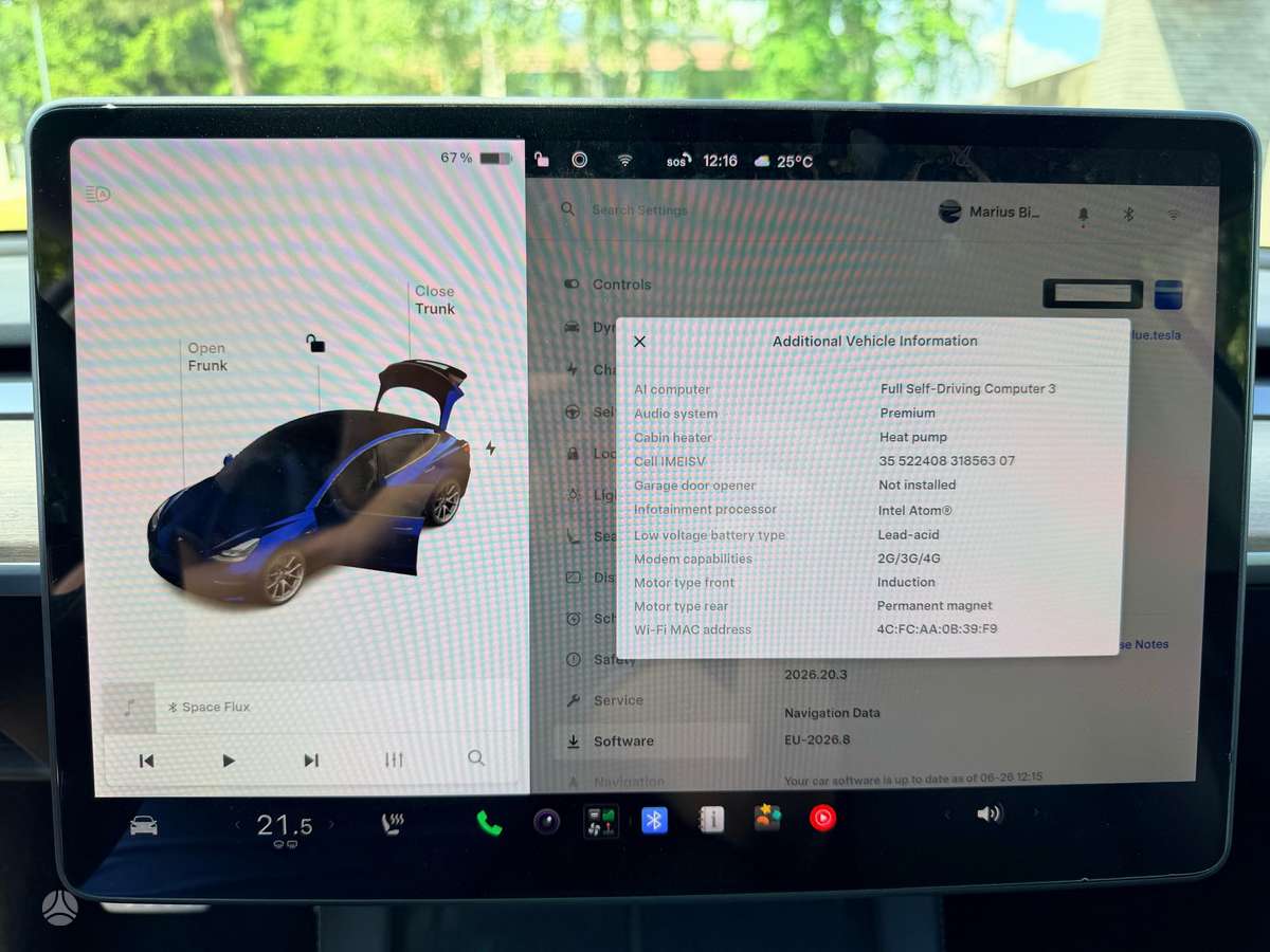 Tesla Model 3, sedanas