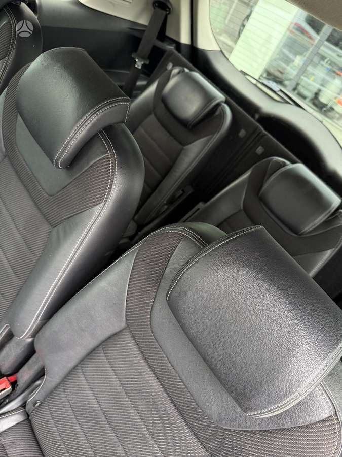 Ford S-MAX, Минивэн