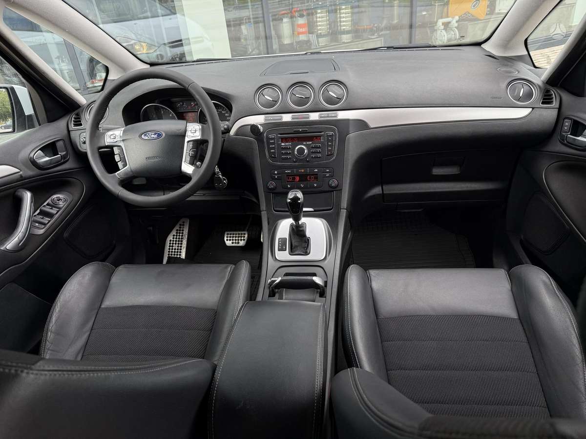 Ford S-MAX, Минивэн