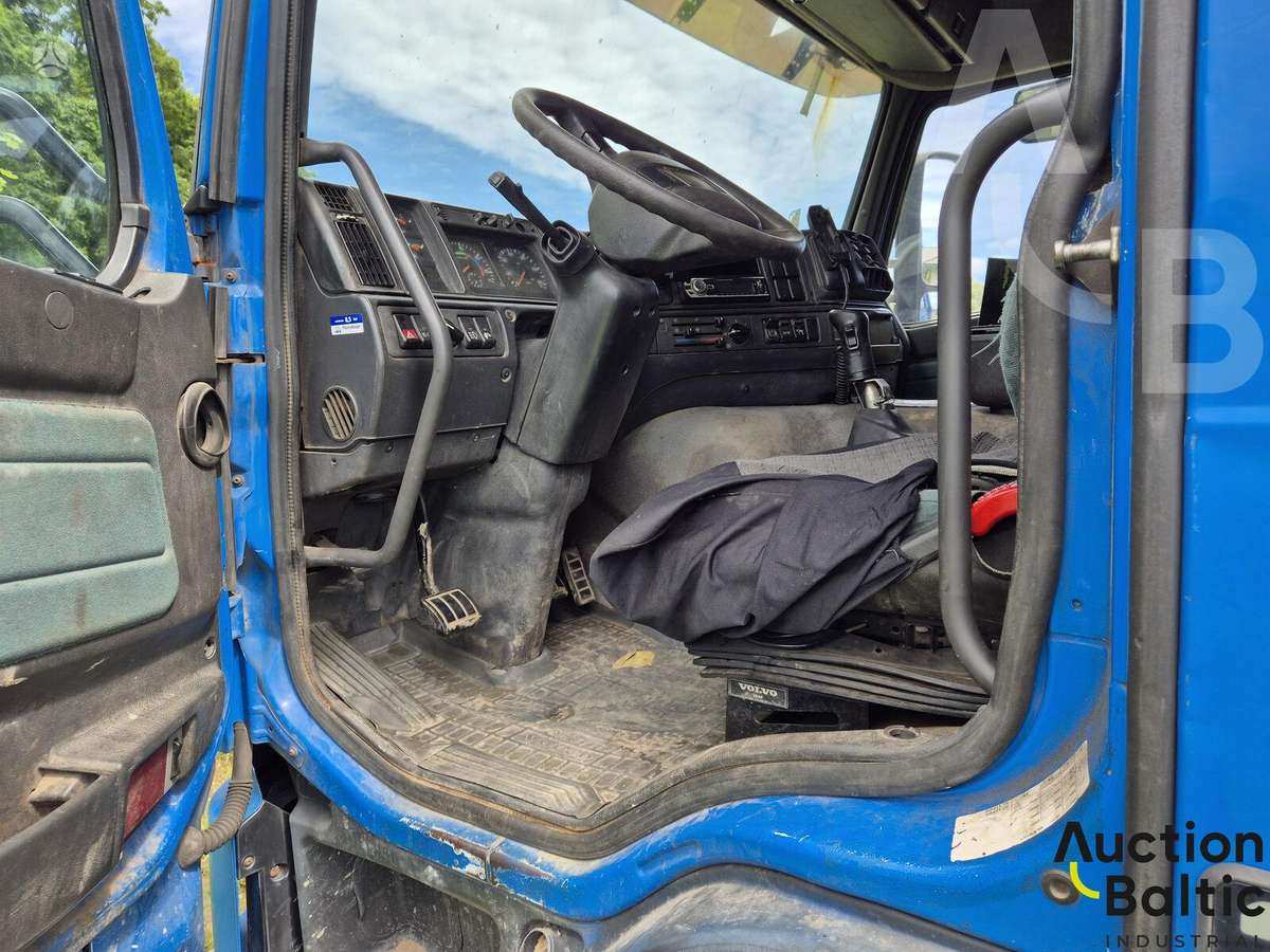 Volvo FM12, самосвалы