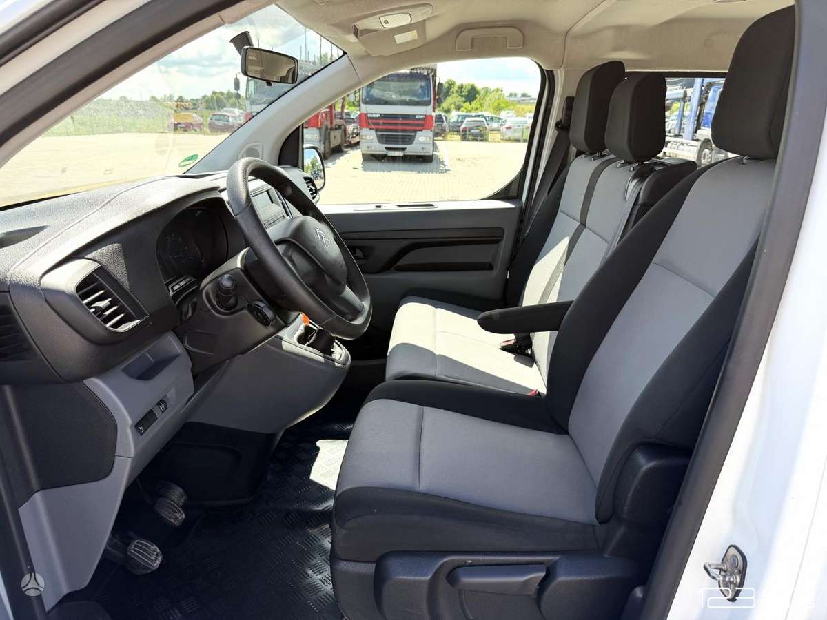 Citroen Jumpy, 2.0 l., passenger minibus