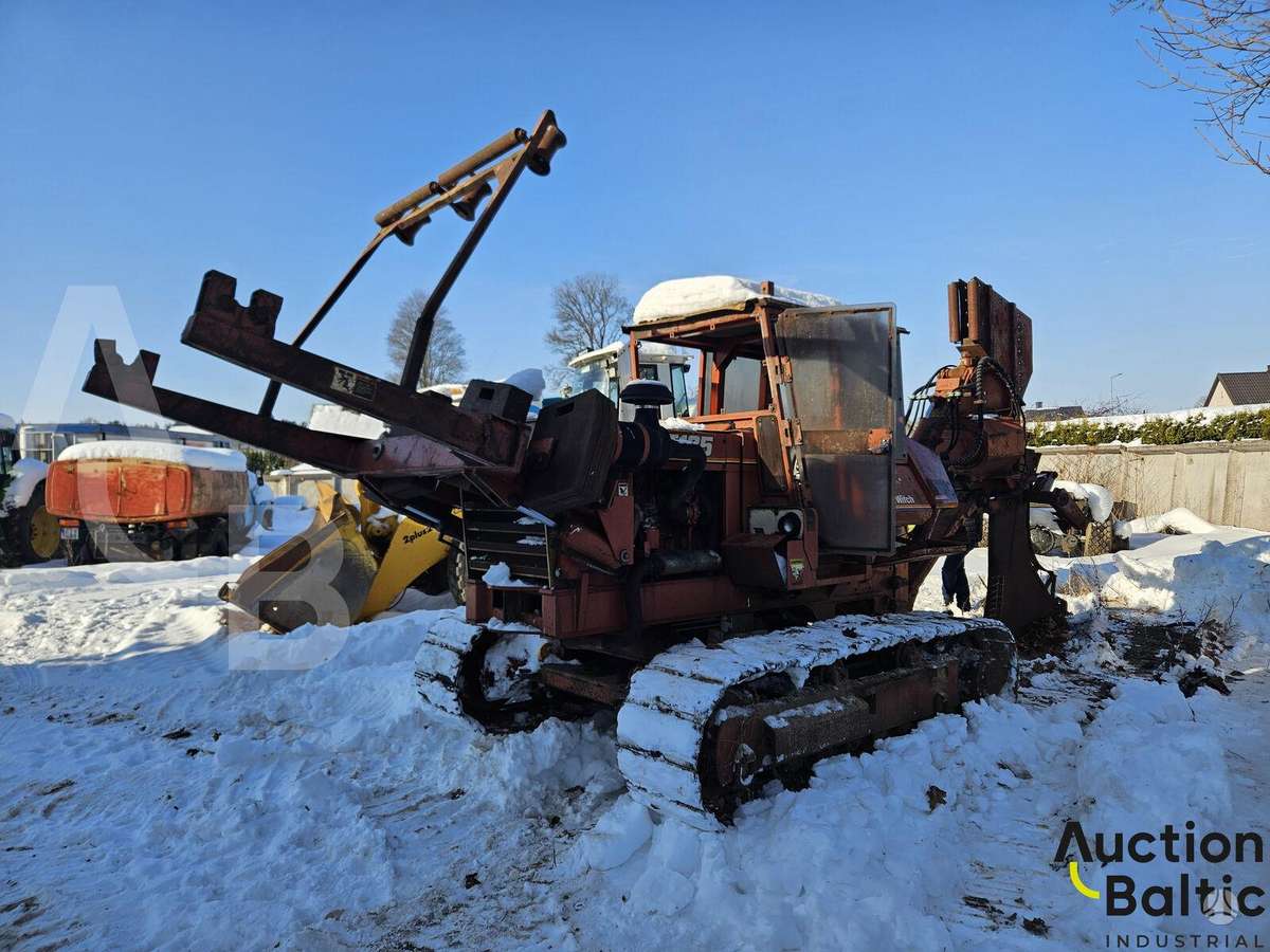 -Kita- Ditch Witch, экскаваторы