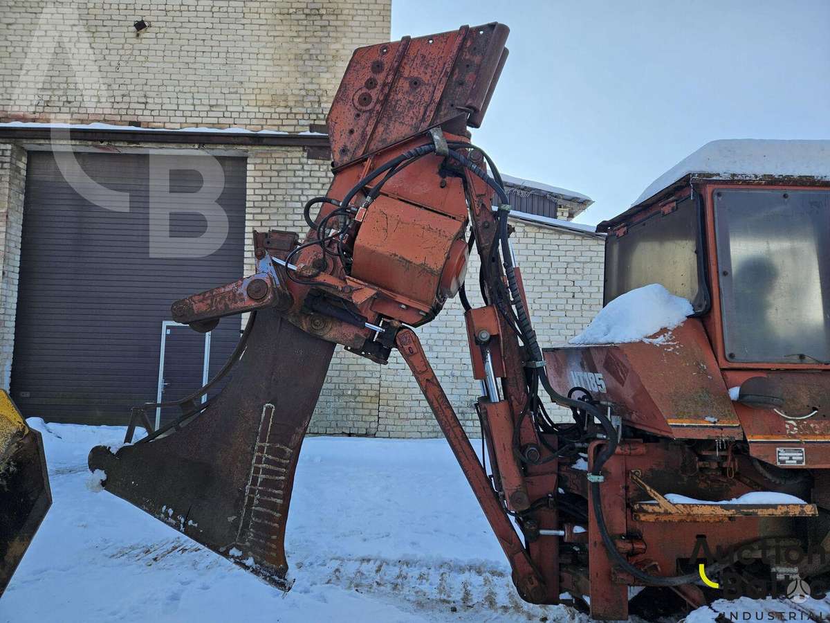 -Kita- Ditch Witch, экскаваторы