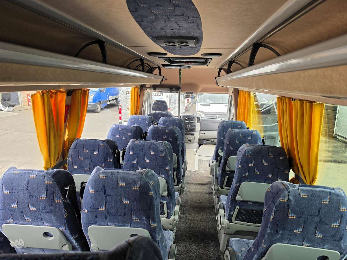 Mercedes-Benz Sprinter, buses