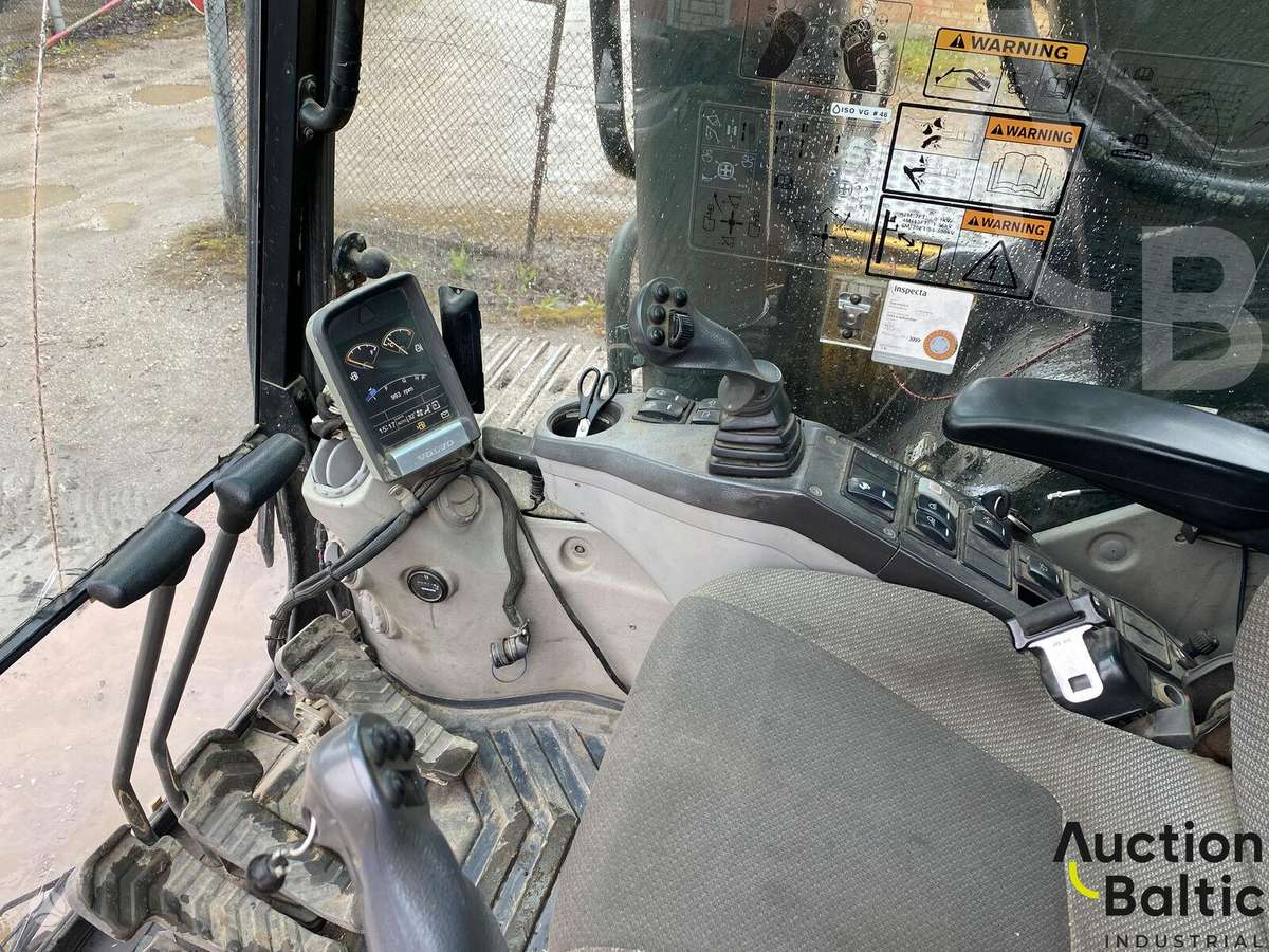 Volvo EC 290 C L, экскаваторы