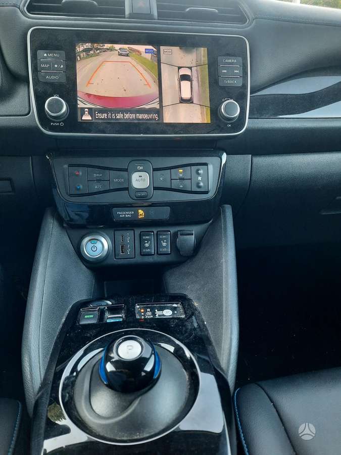 Nissan Leaf, 40 kWh, hatchback