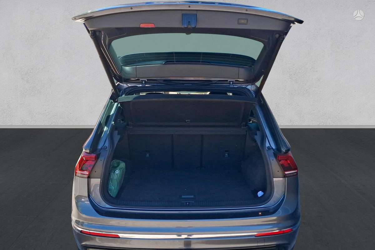 Volkswagen Tiguan - 7
