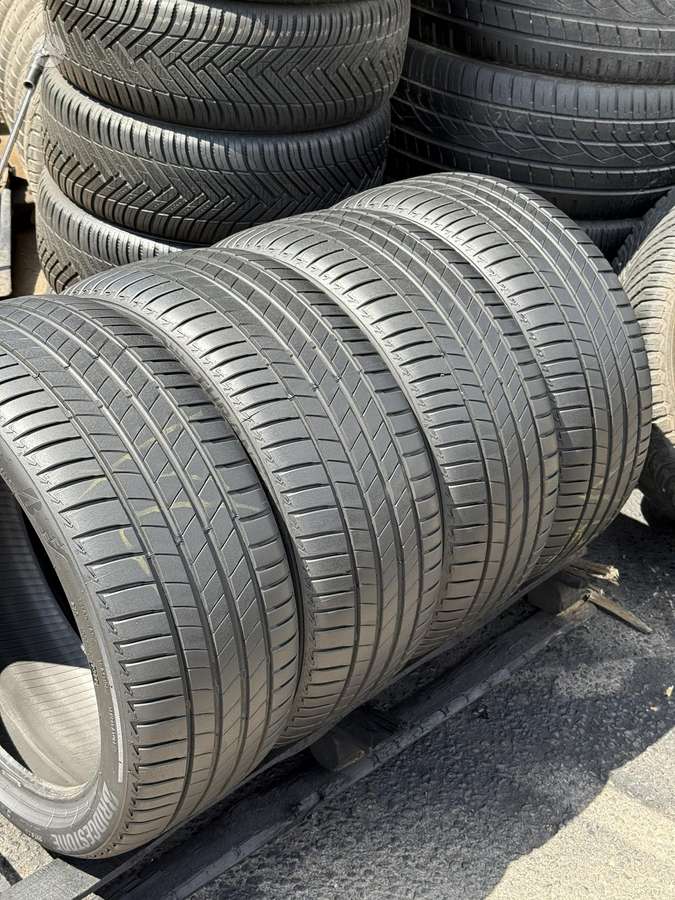 Bridgestone TURANZA T005, летние 245/40 R19