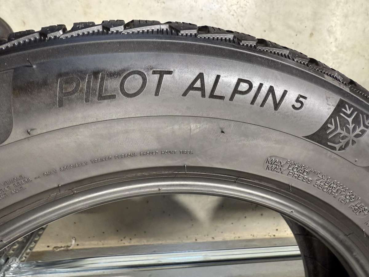 Michelin Pilot alpin5, winter 215/65 R17