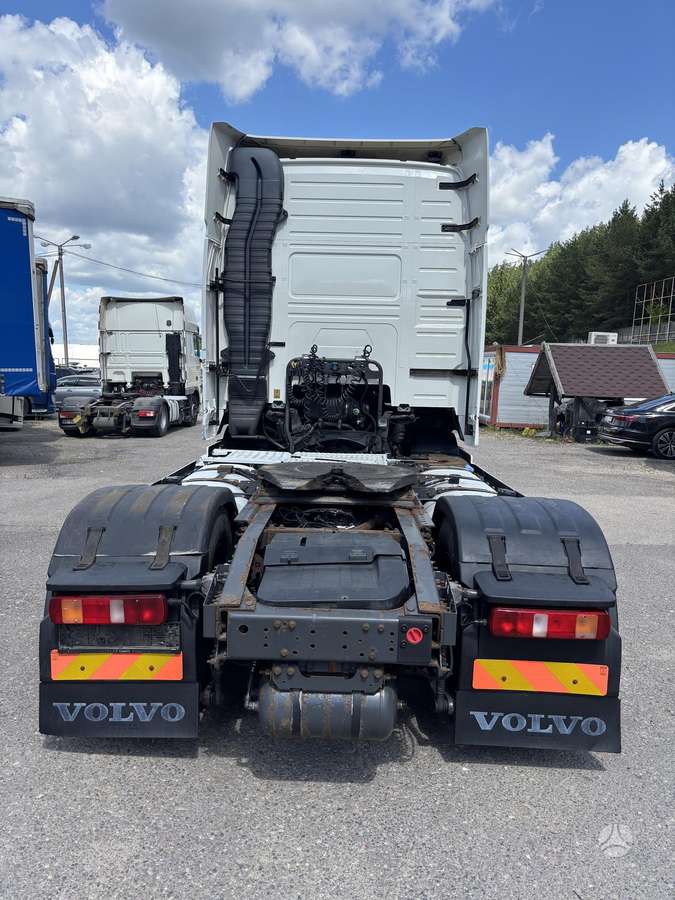 Volvo FH 460, double sleeper