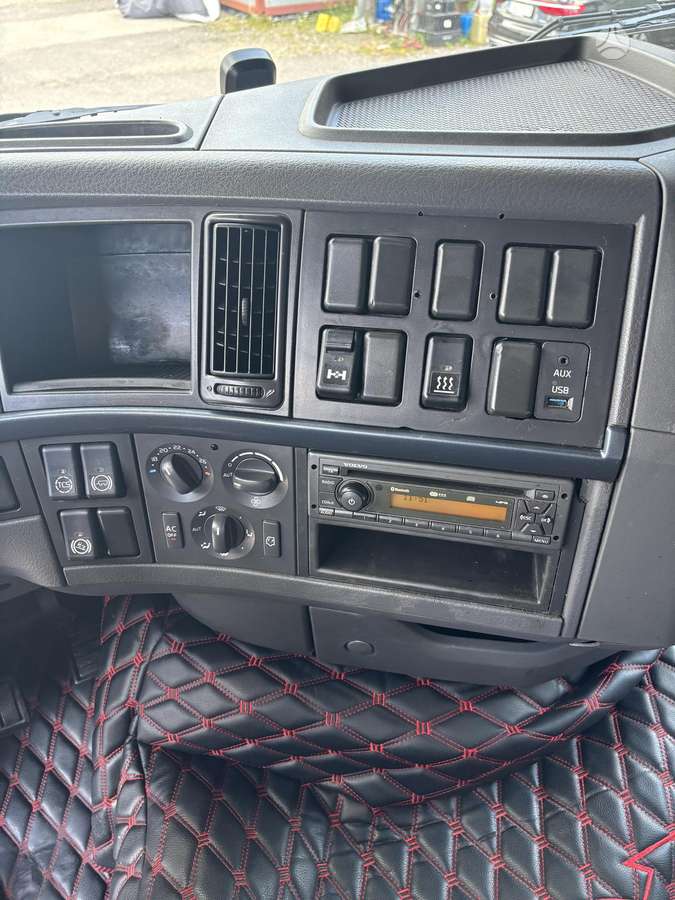 Volvo FH 460, double sleeper