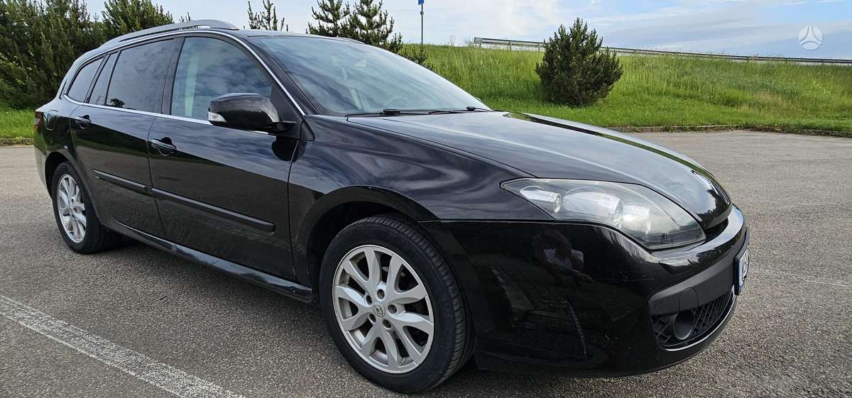 Renault Laguna - 1