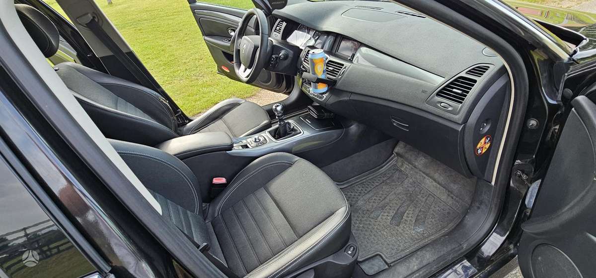 Renault Laguna - 8