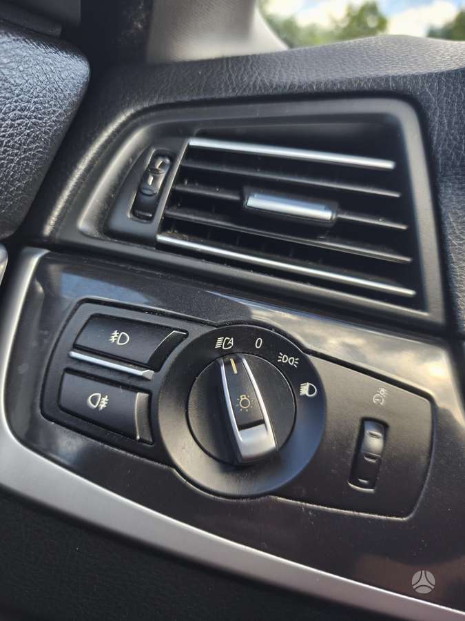 BMW 520, 2.0 l., Седан