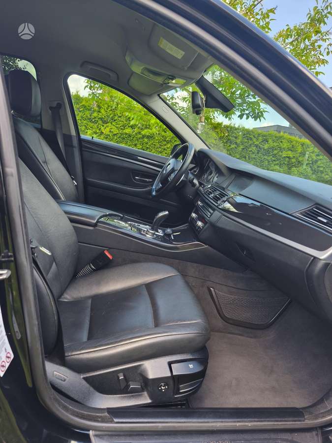 BMW 520, 2.0 l., Седан